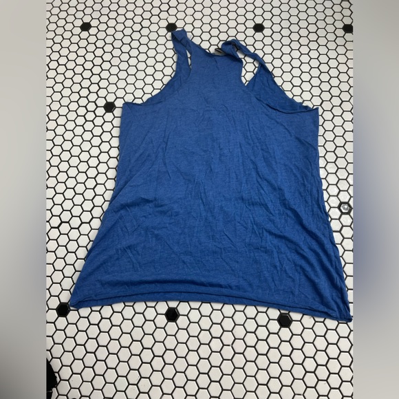 Next level camper tank top size XL - Picture 2 of 4